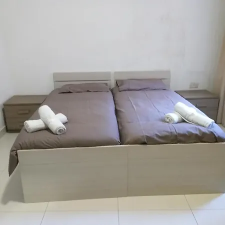 Lejlighed Mensija
